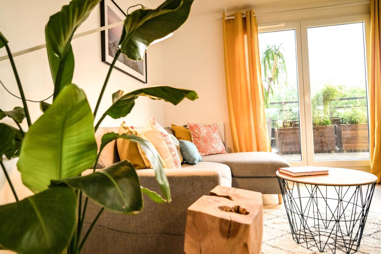 L'Olympique: Appartement Cosy, Vue Canal Grande Terrasse Et Parking Vaires-sur-Marne Kültér fotó