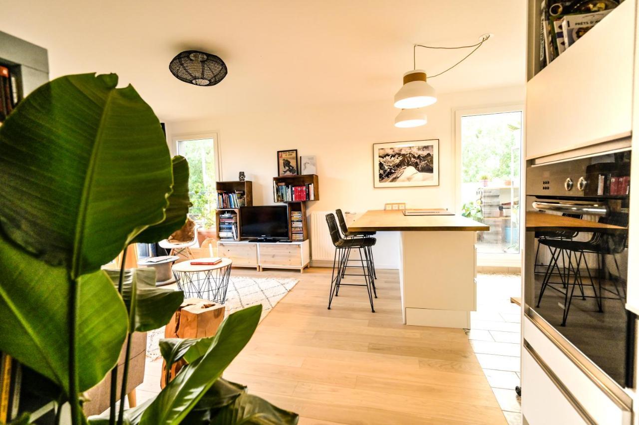 L'Olympique: Appartement Cosy, Vue Canal Grande Terrasse Et Parking Vaires-sur-Marne Kültér fotó